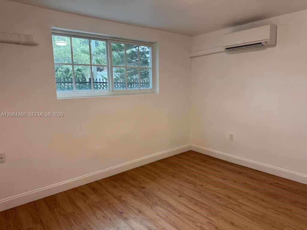 160 NE 55th St # 3, Miami, FL 33137 photo 4