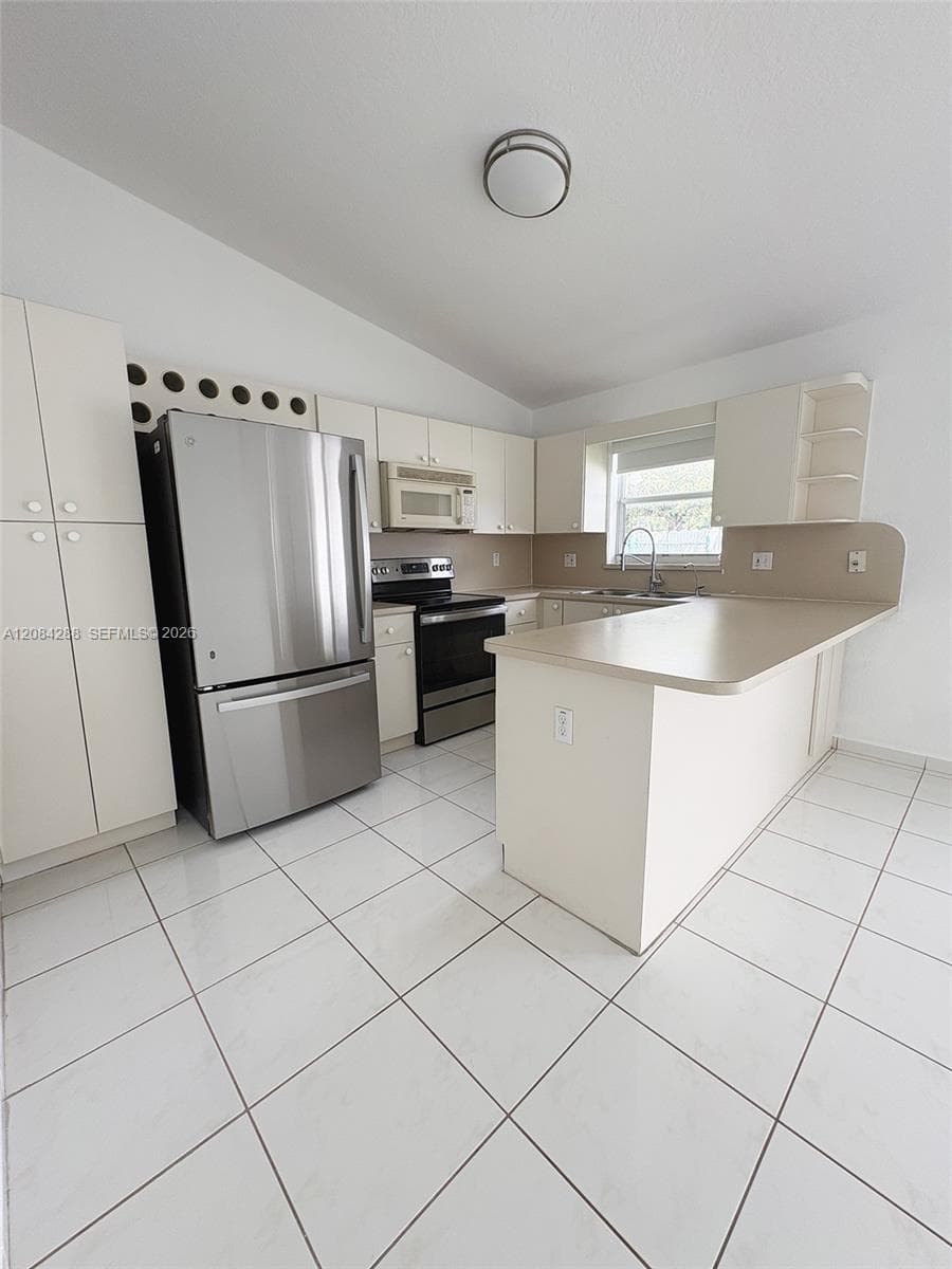 3397 W 72nd Pl, Hialeah, FL 33018 photo 6