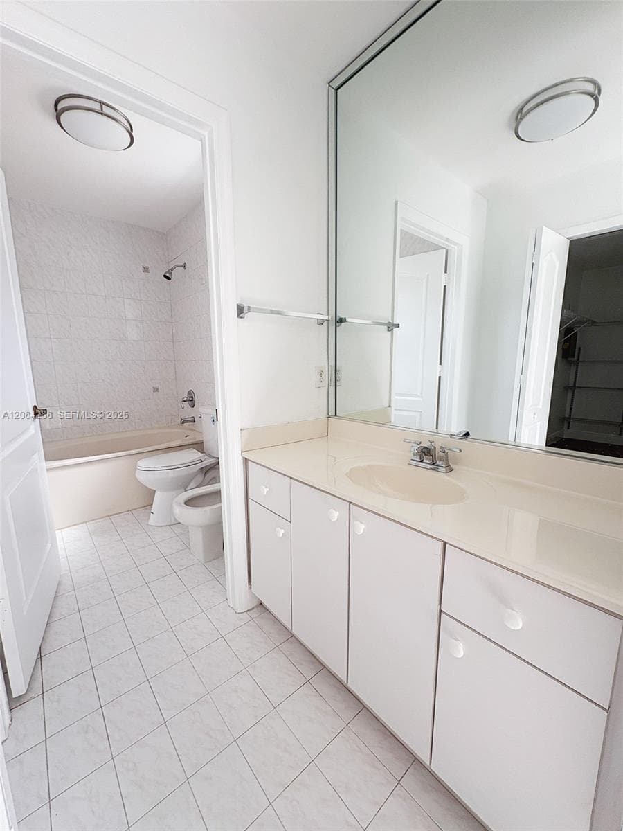 3397 W 72nd Pl, Hialeah, FL 33018 photo 13