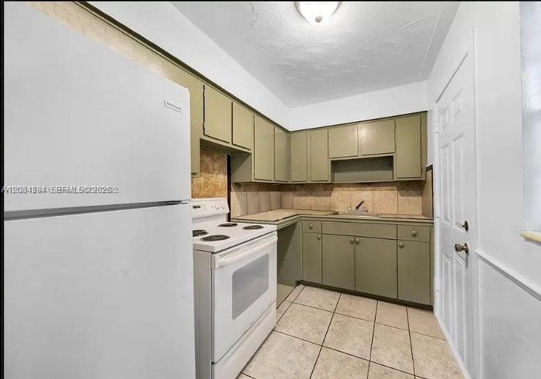 1500 NW 69th Ter # 3, Miami, FL 33147 photo 2