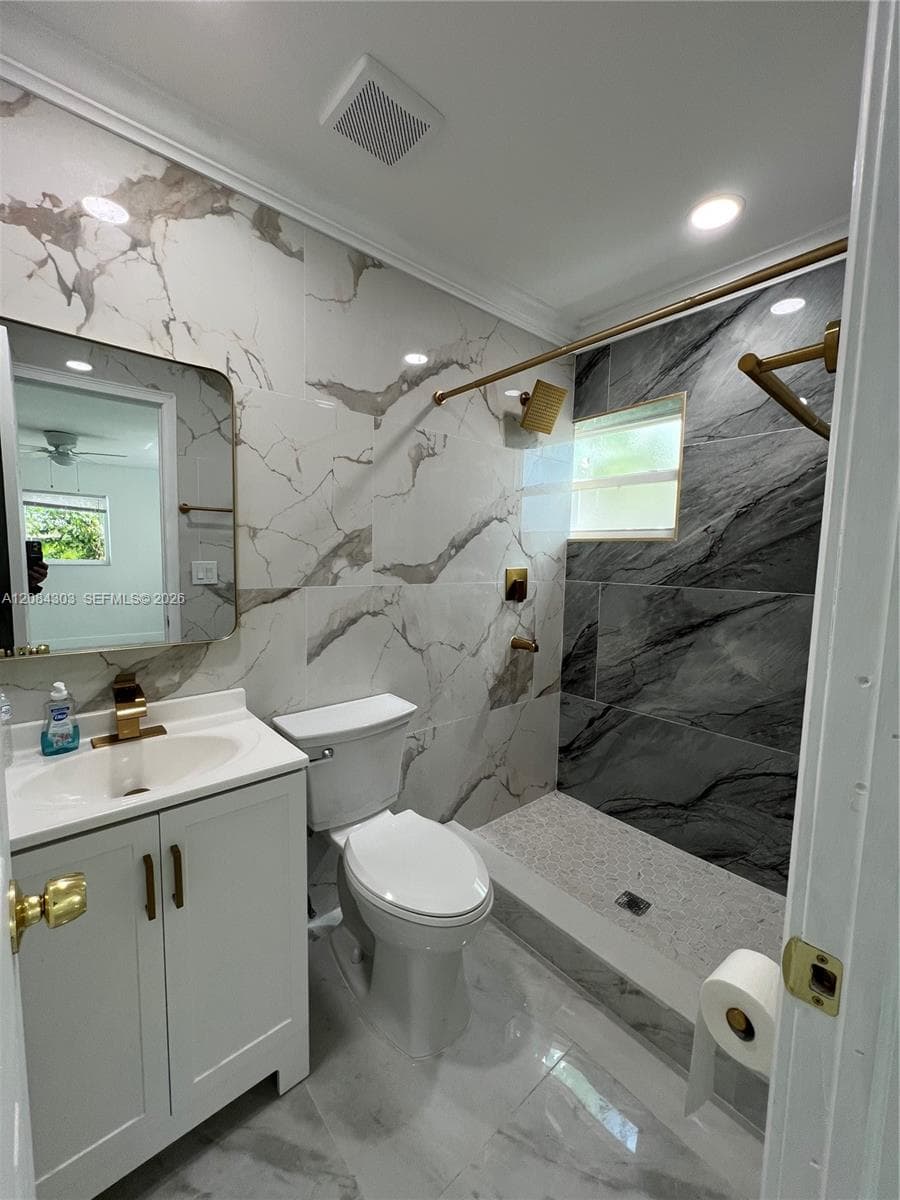 6651 Allen St # 6651, Hollywood, FL 33024 photo 6