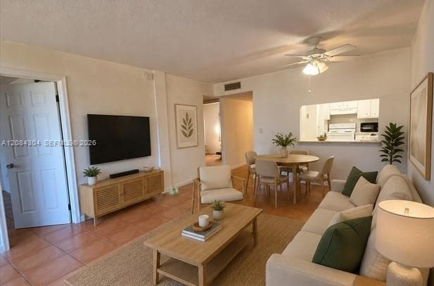 10000 NW 80 Ct # 2537, Hialeah Gardens, FL 33016 photo 4