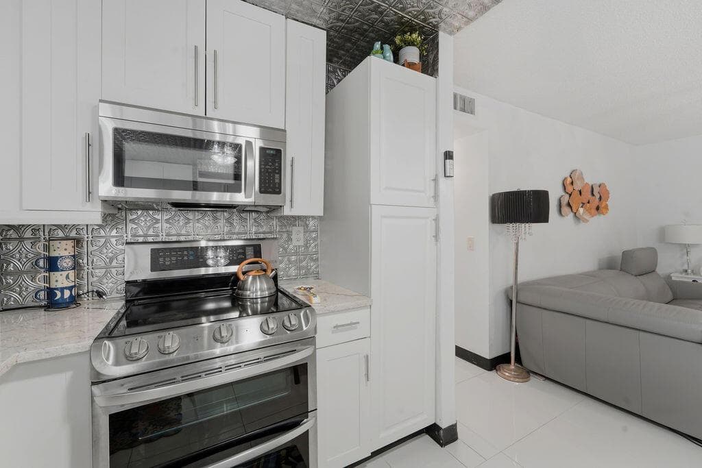 396 Monaco Court # 396-I, Delray Beach, FL 33446 photo 6