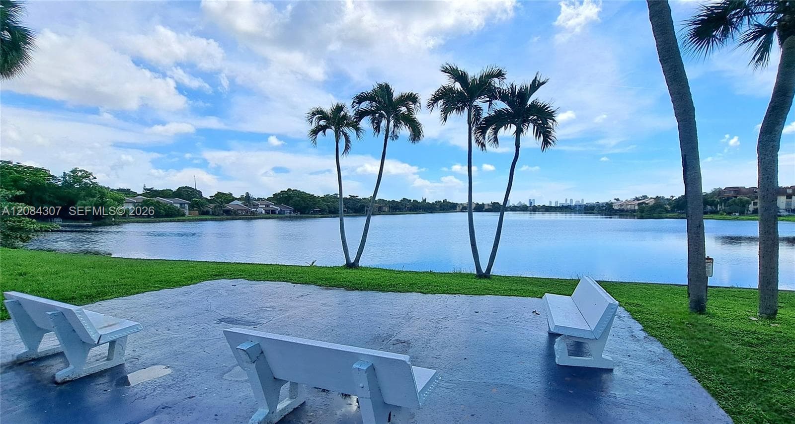 445 NE 195th St # 332, Miami, FL 33179 photo 4