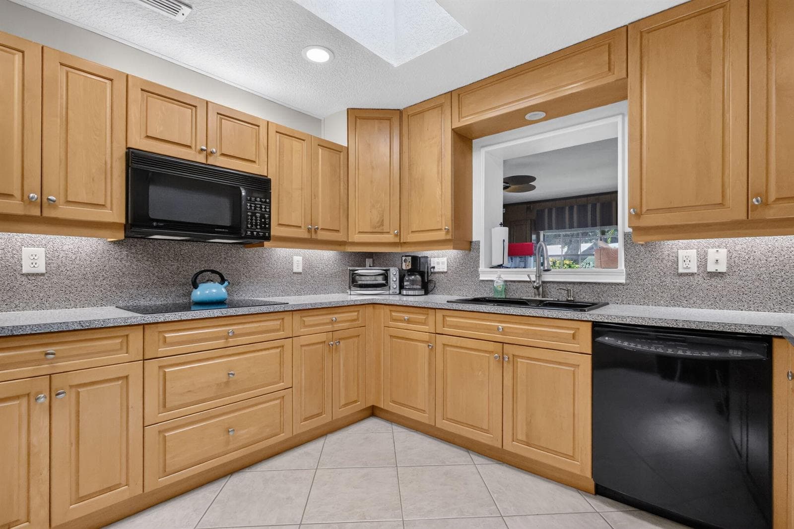 4746 CANAL Drive, Lake Worth, FL 33463 photo 12