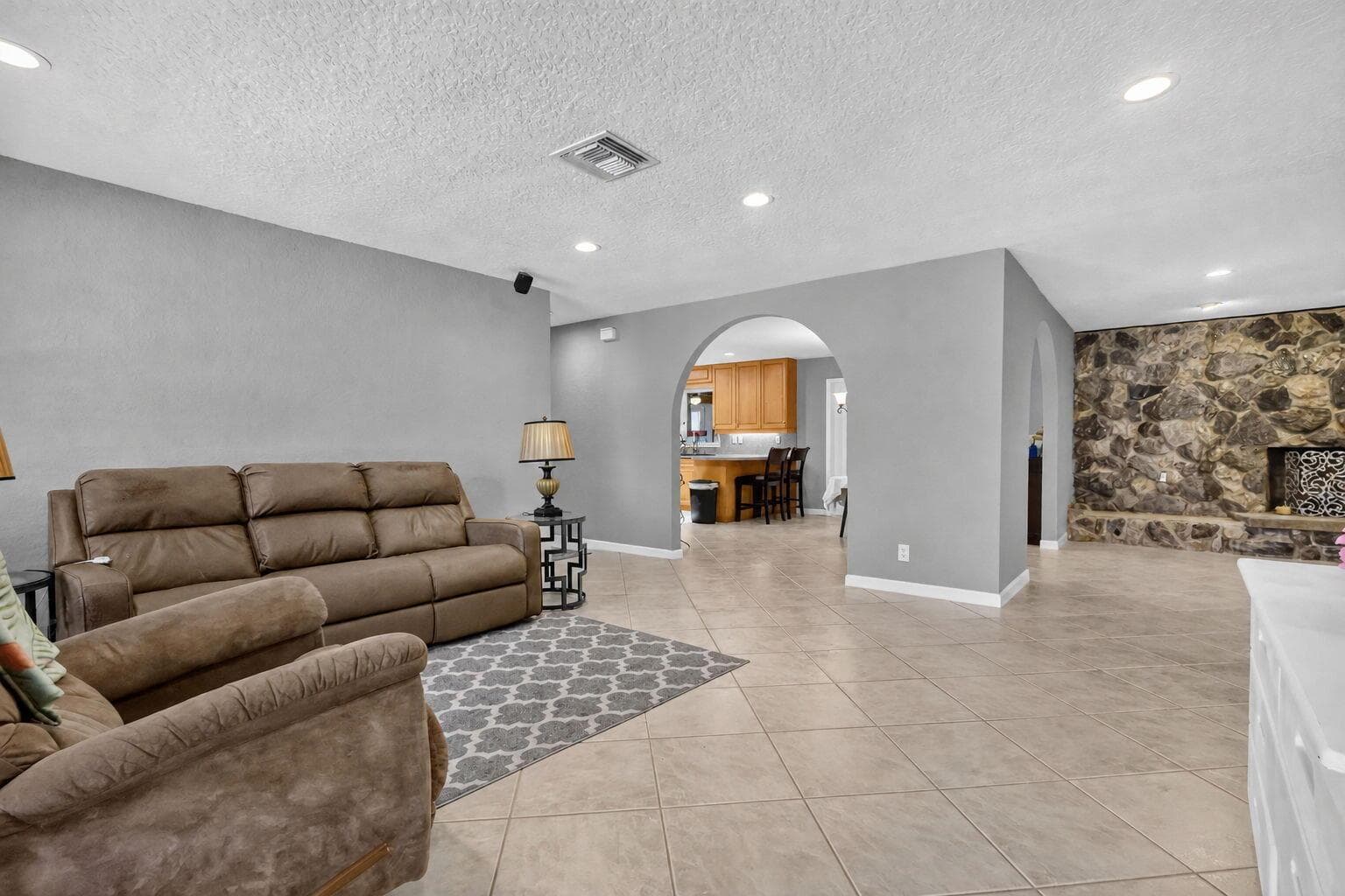 4746 CANAL Drive, Lake Worth, FL 33463 photo 3