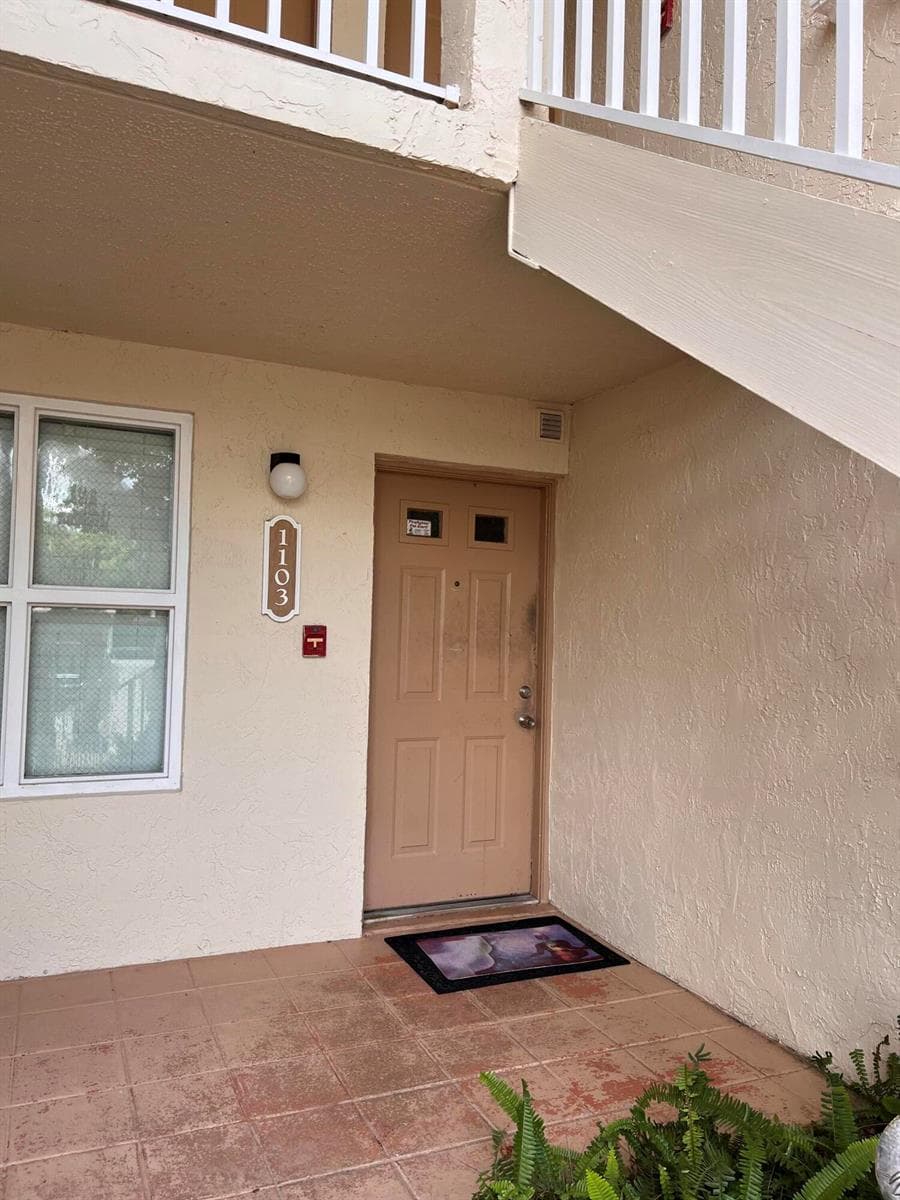 1103 Glenmoor Drive, West Palm Beach, FL 33409 photo 2