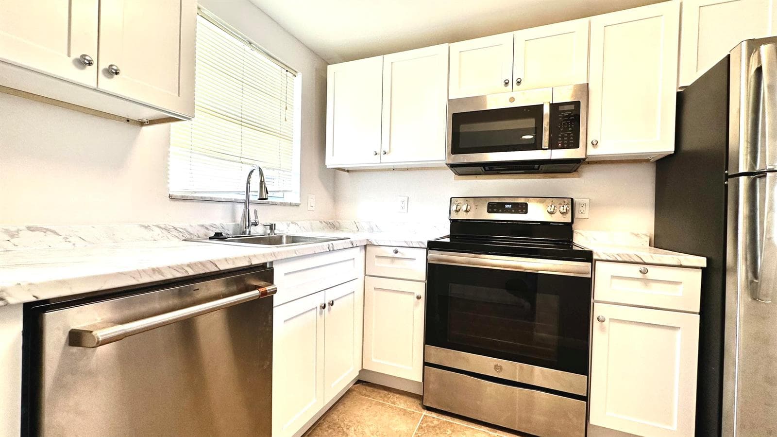 1638 EMBASSY Drive # 208, West Palm Beach, FL 33401 photo 6