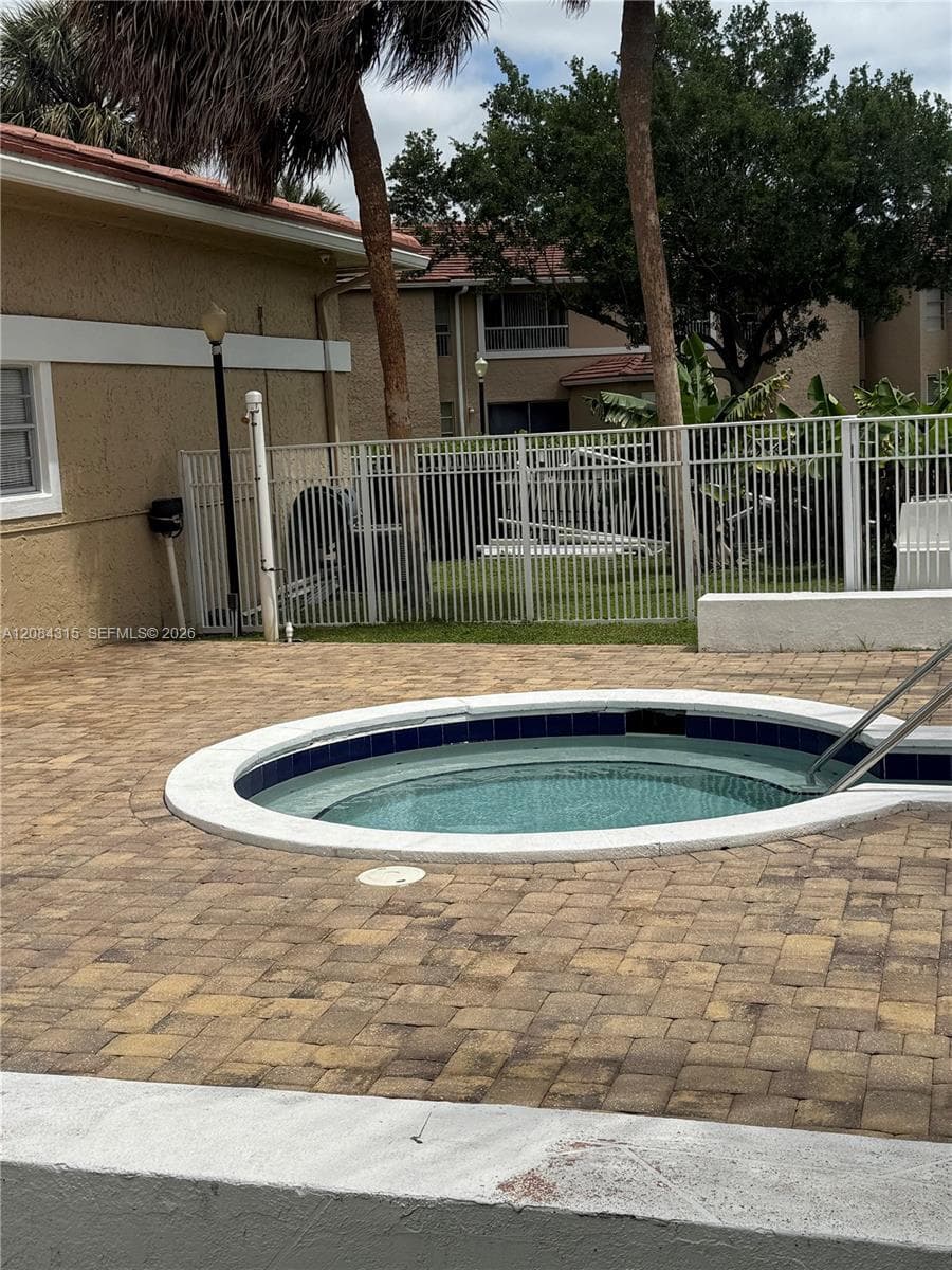 10228 Twin Lakes Dr # 16-E, Coral Springs, FL 33071 photo 7