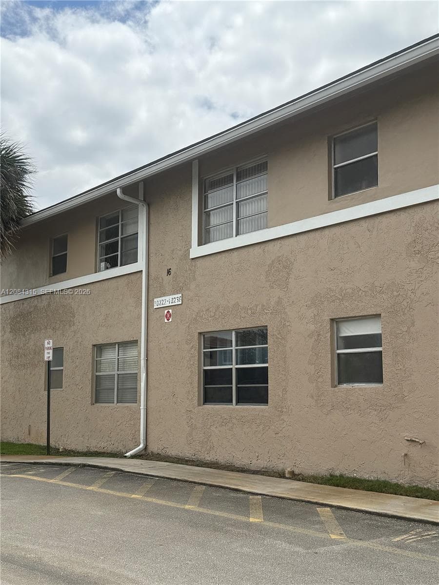 10228 Twin Lakes Dr # 16-E, Coral Springs, FL 33071 photo 3