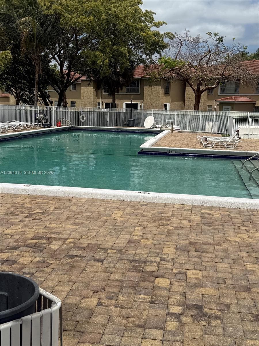 10228 Twin Lakes Dr # 16-E, Coral Springs, FL 33071 photo 4
