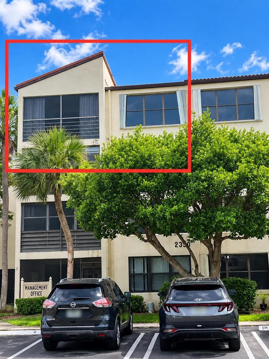 2320 S CYPRESS BEND Drive # 401, Pompano Beach, FL 33069 photo 9