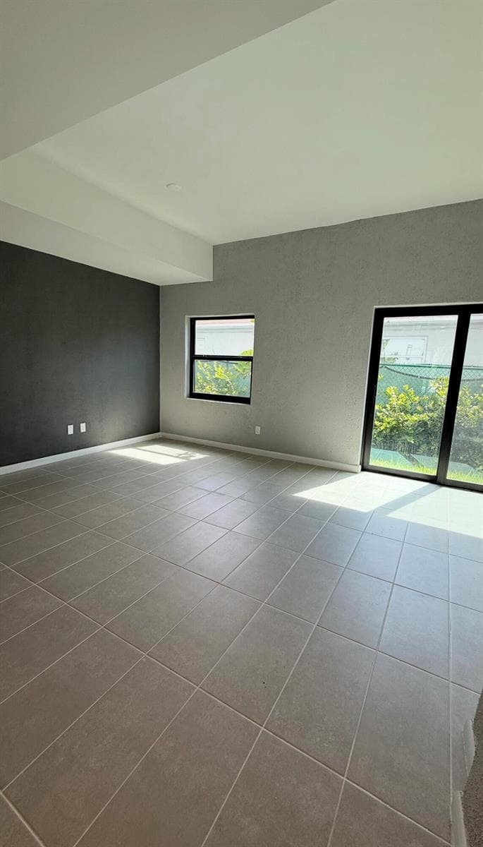 2511 PIERCE Street # 4, Hollywood, FL 33020 photo 6