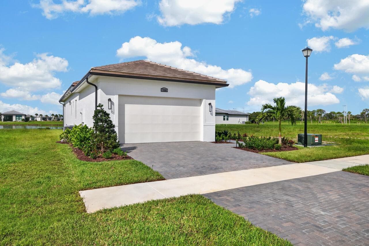 7920 SW ANDREA Way, Port St. Lucie, FL 34987 photo 3
