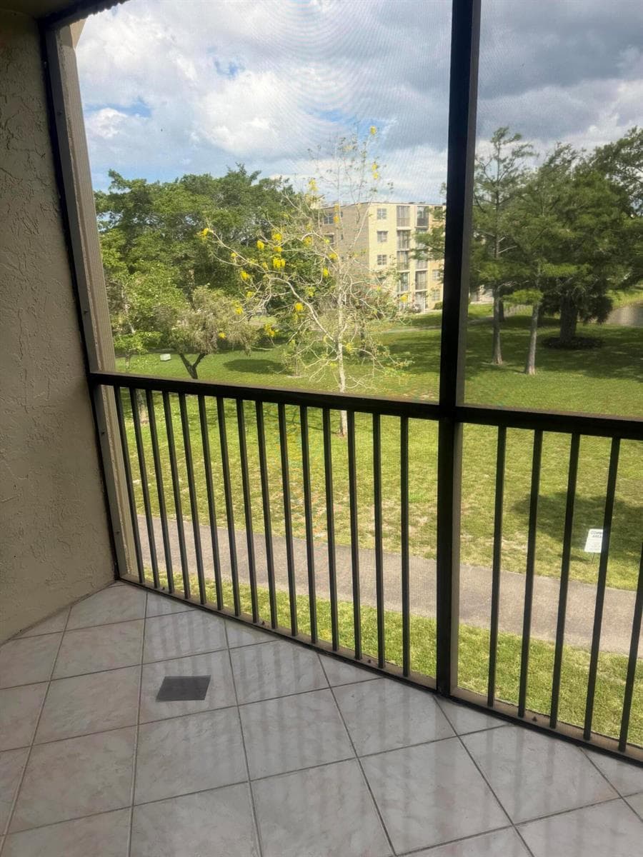 7710 NW 50th Street # 304, Lauderhill, FL 33351 photo 10