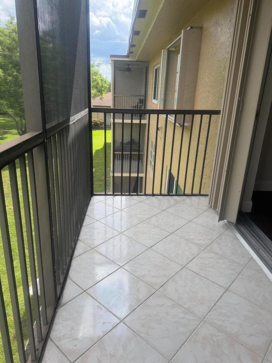 7710 NW 50th Street # 304, Lauderhill, FL 33351 photo 11
