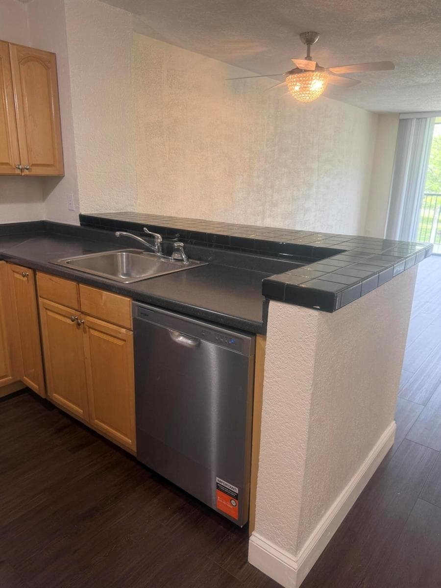 7710 NW 50th Street # 304, Lauderhill, FL 33351 photo 4