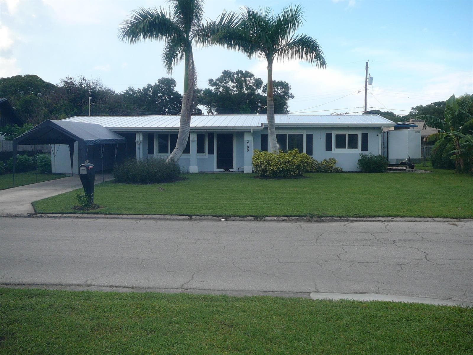 2100 W Esplanade, Fort Pierce, FL 34982 photo 2