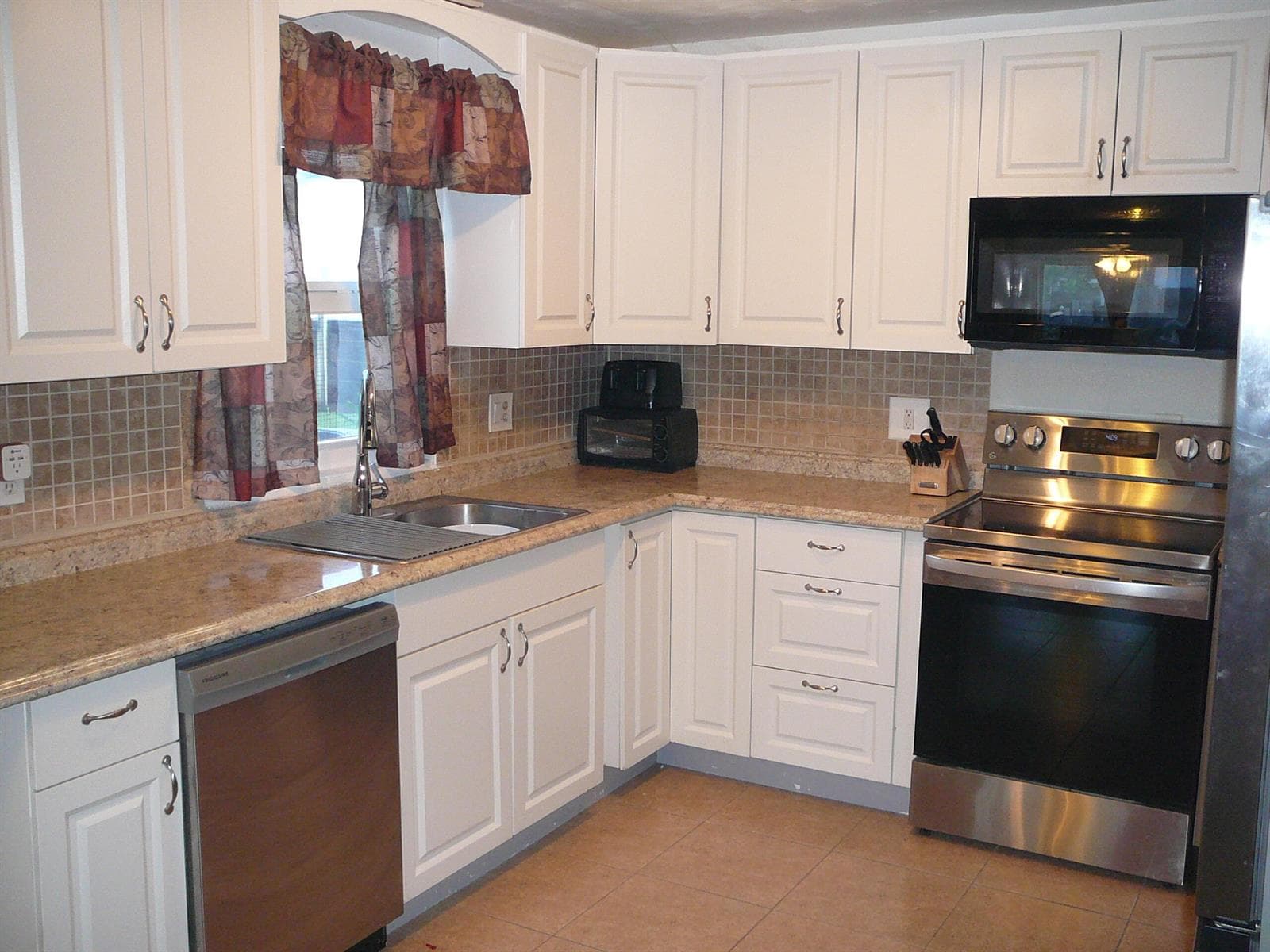 2100 W Esplanade, Fort Pierce, FL 34982 photo 7