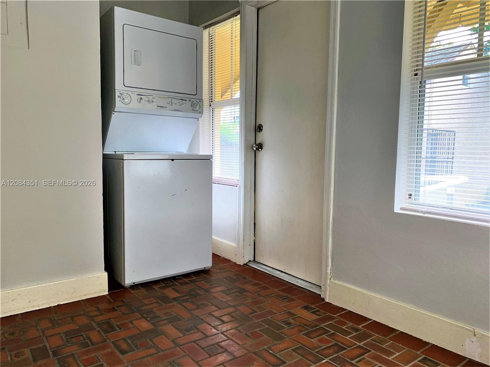 176 NE 46th St, Miami, FL 33137 photo 12