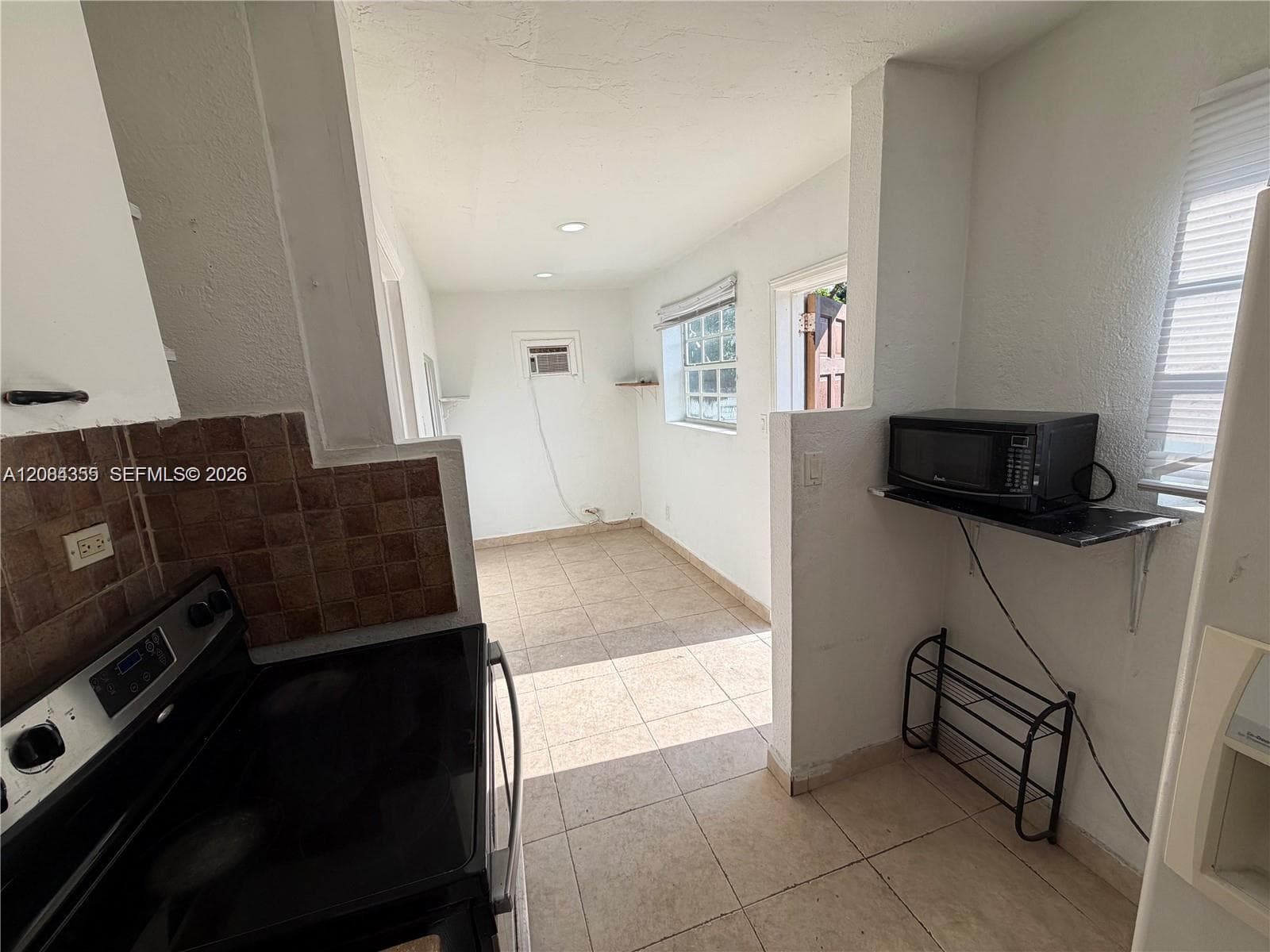 2212 Grant St # 2, Hollywood, FL 33020 photo 4