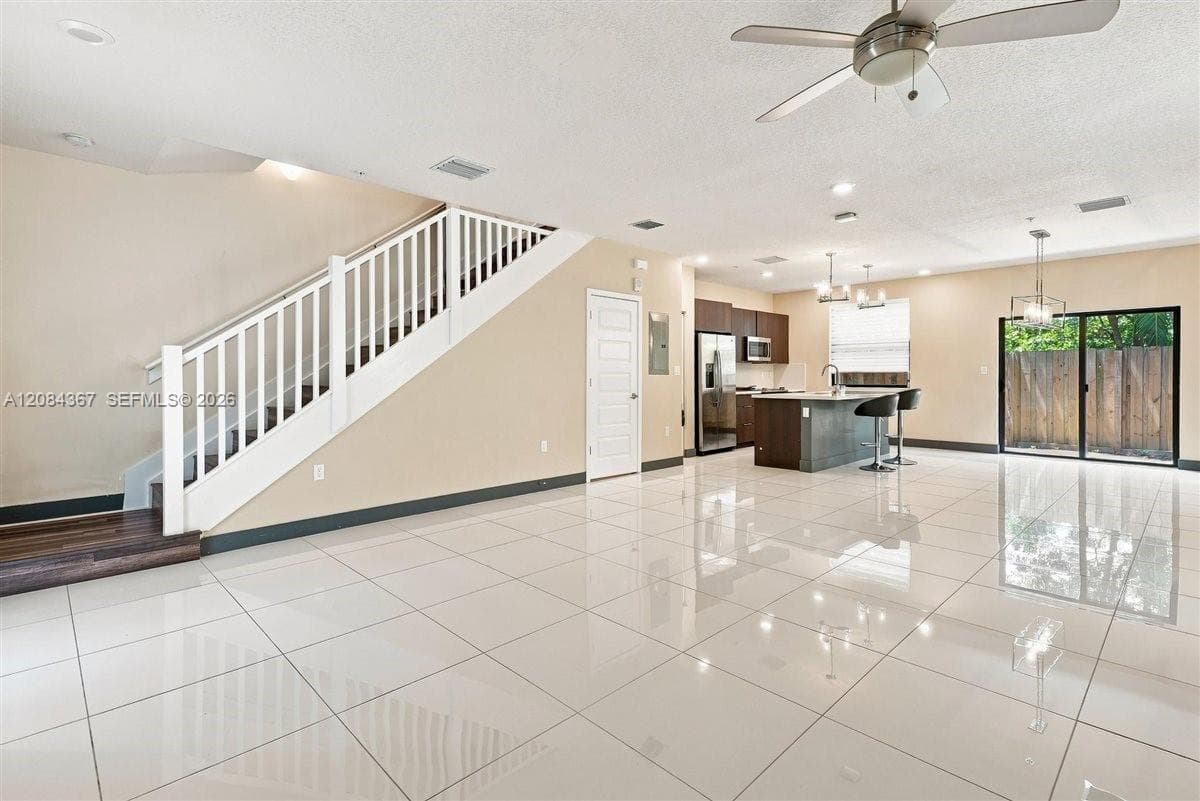 10455 NW 82nd St # 10, Doral, FL 33178 photo 4