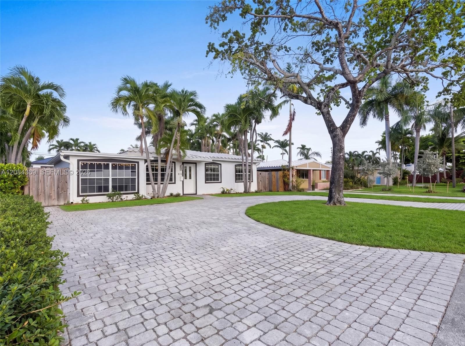 1716 NE 17th Ave, Fort Lauderdale, FL 33305 photo 9