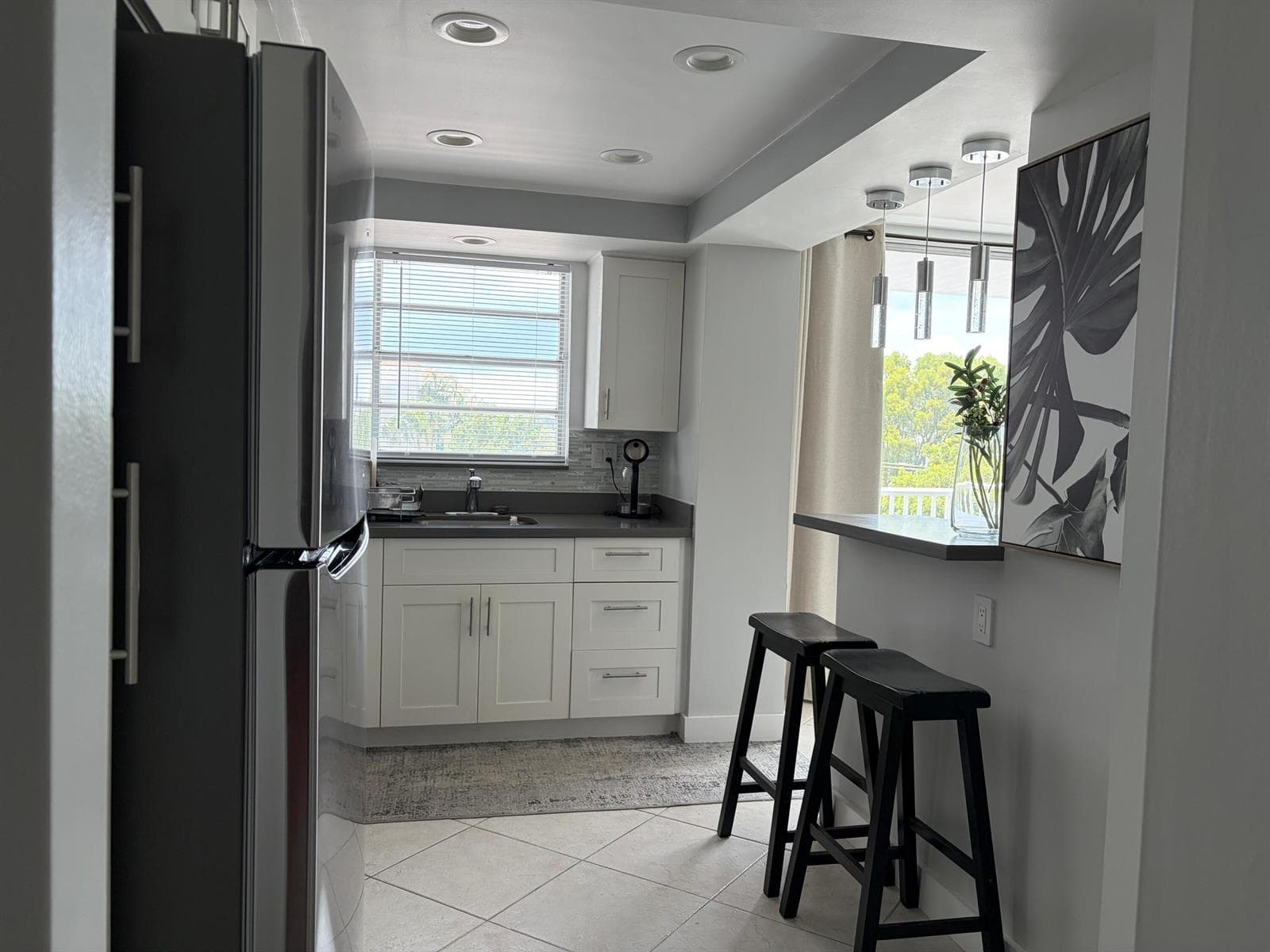 137 GOLDEN ISLES Drive # 412, Hallandale Beach, FL 33009 photo 7