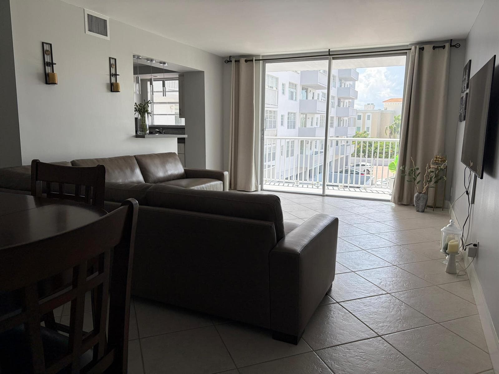 137 GOLDEN ISLES Drive # 412, Hallandale Beach, FL 33009 photo 11