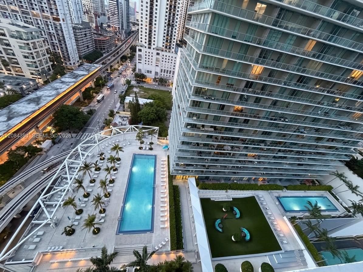 79 SW 12th St # 2410-S, Miami, FL 33130 photo 11