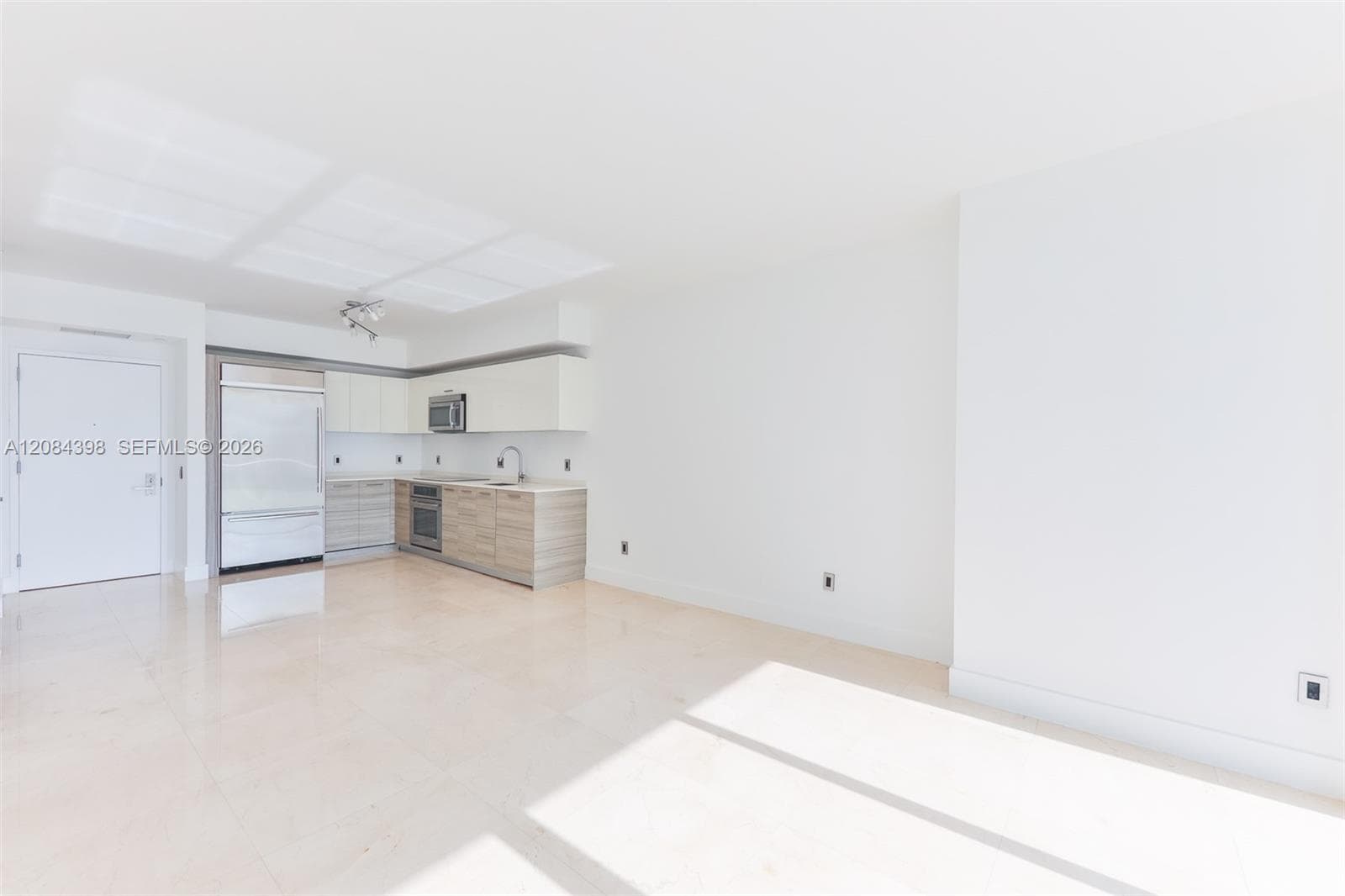 1300 Brickell Bay Dr # 1206, Miami, FL 33131 photo 6