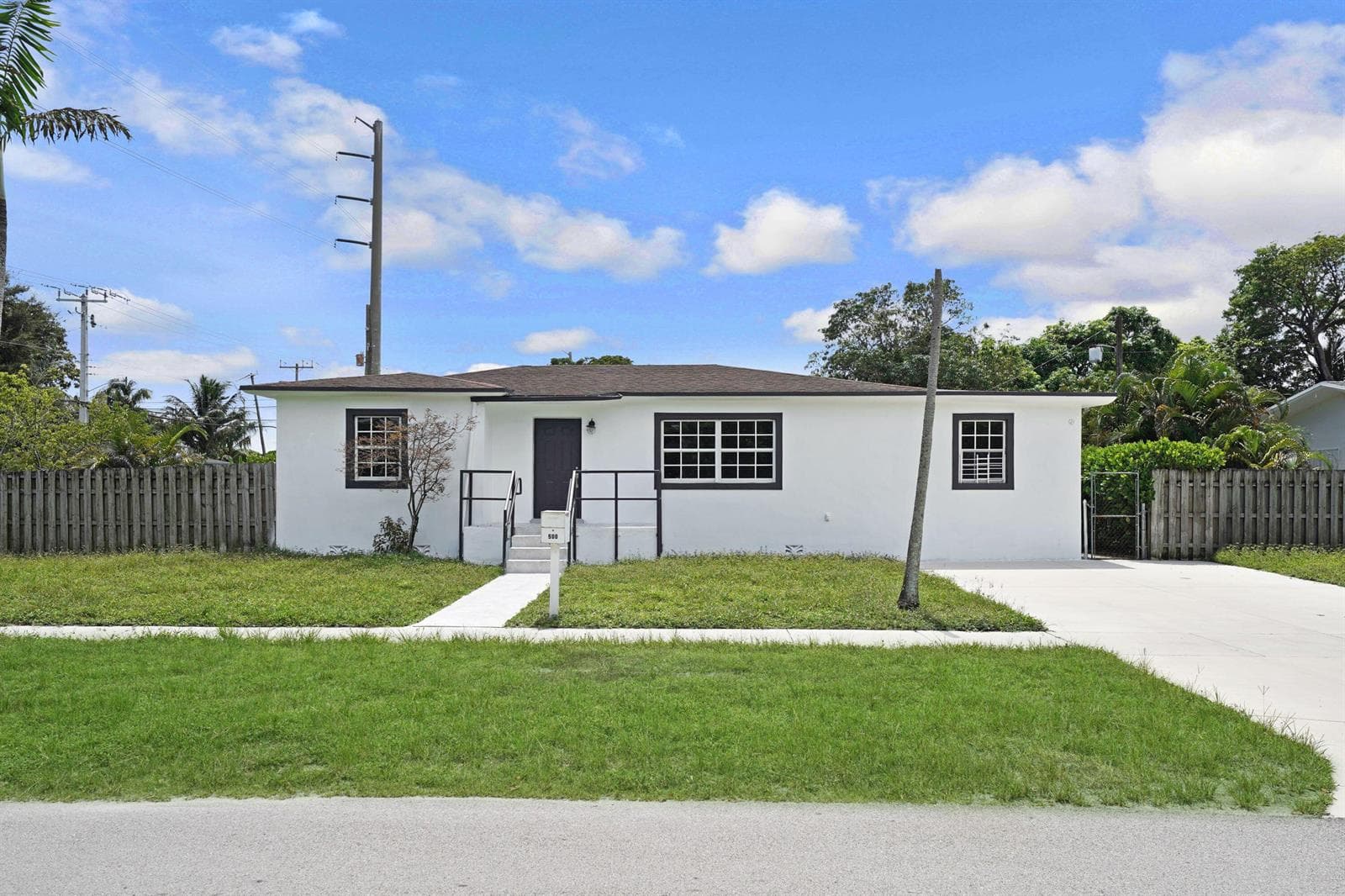 500 NW 120TH Street, Miami, FL 33168 photo 2