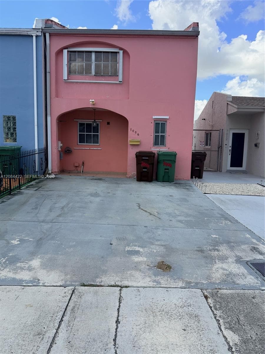 7006 W 17th Ct, Hialeah, FL 33014 photo 2