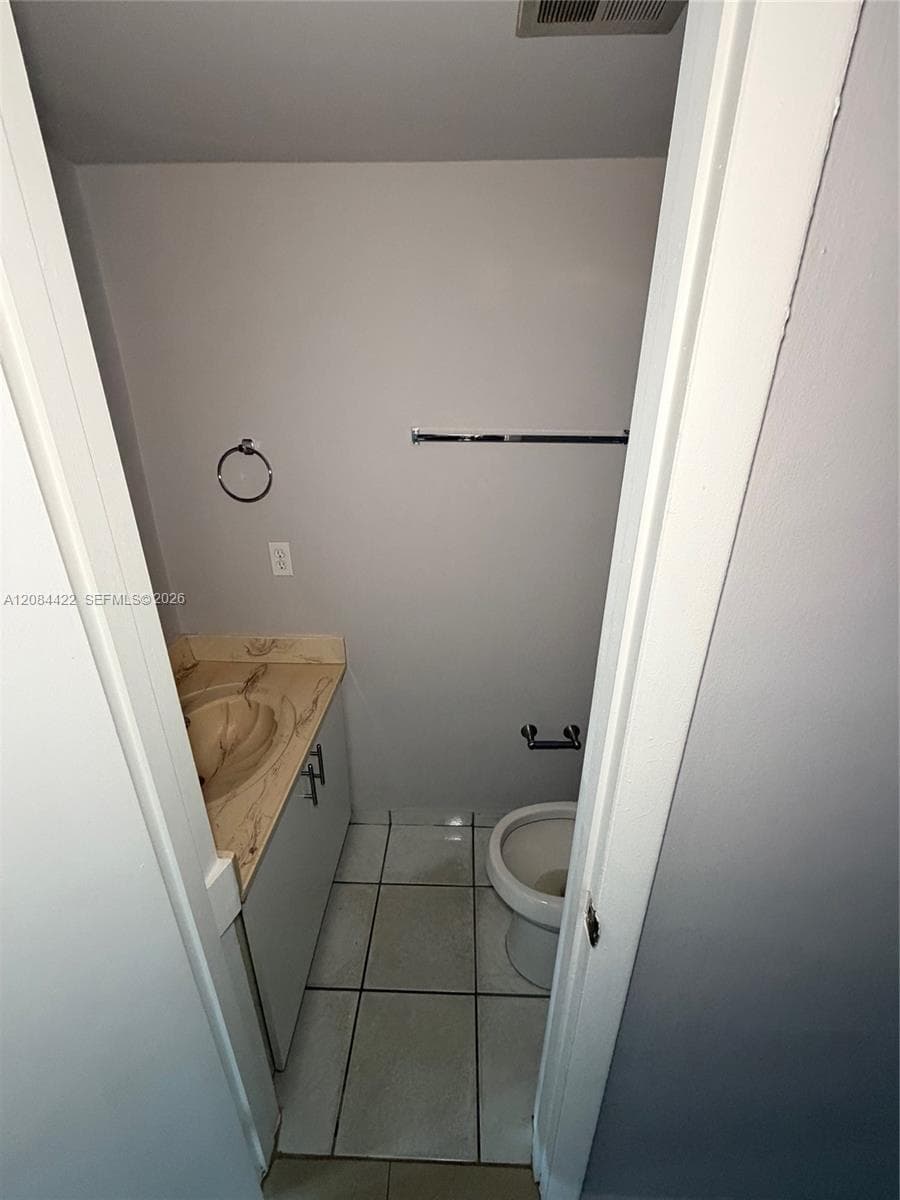 7006 W 17th Ct, Hialeah, FL 33014 photo 8
