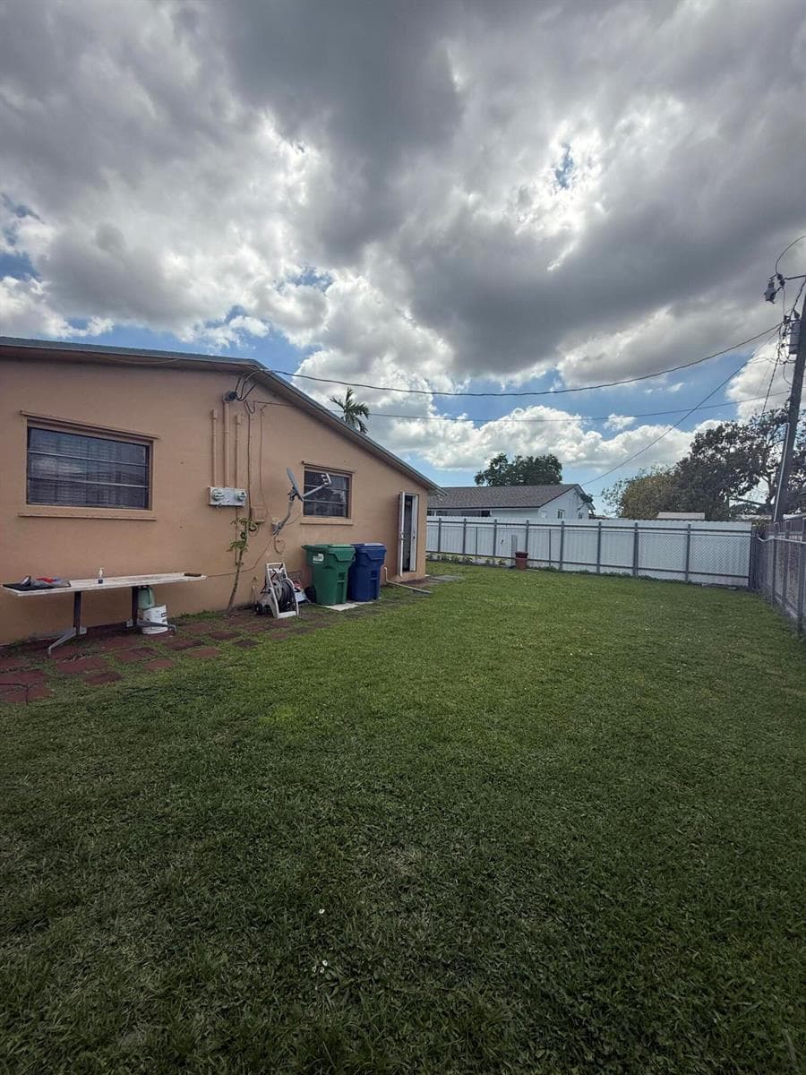 250 SW 76th Court, Miami, FL 33144 photo 4