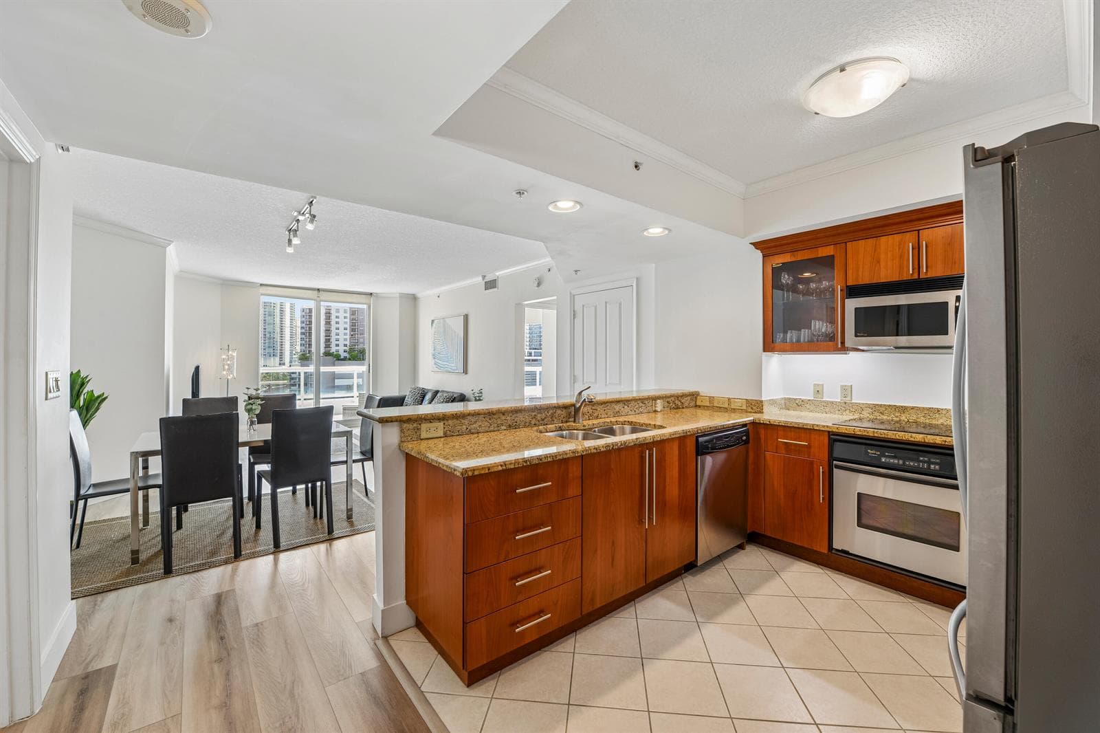401 SW 4TH Avenue # 1003, Fort Lauderdale, FL 33315 photo 4