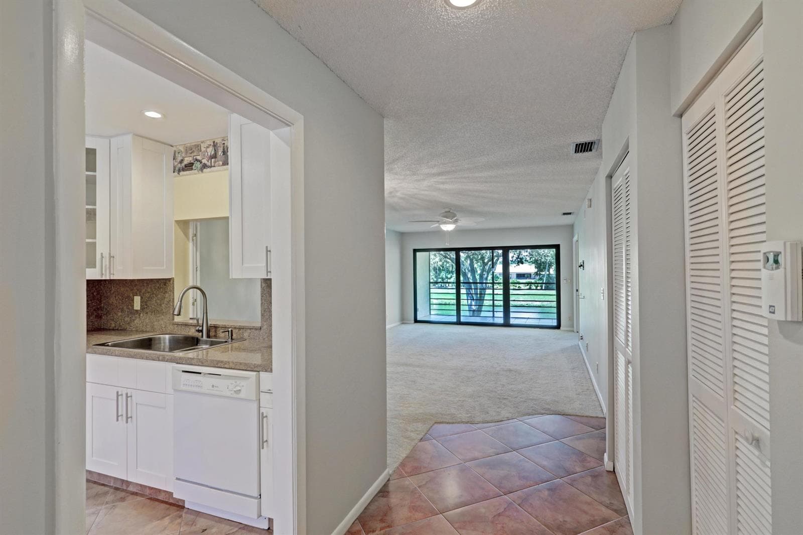 2910 SW 22nd Circle # 212d, Delray Beach, FL 33445 photo 3