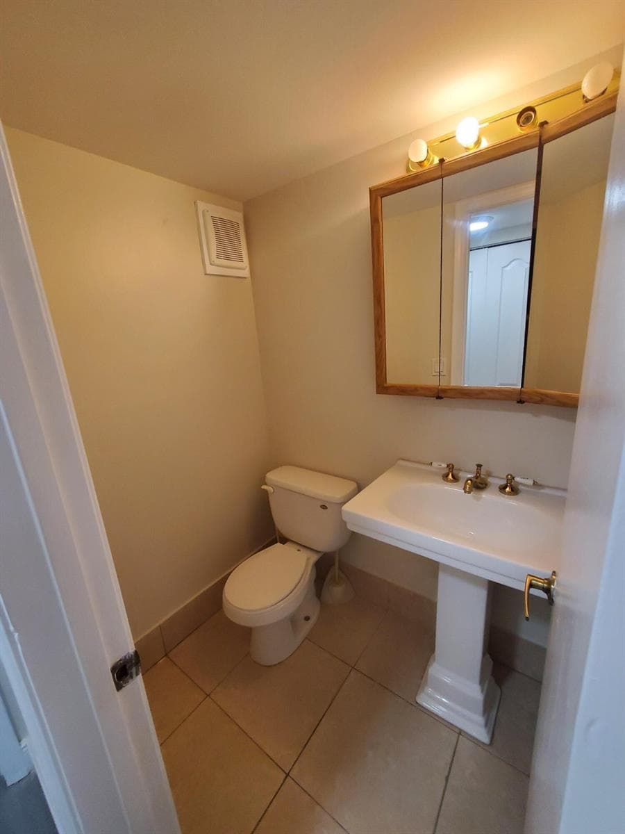 90 ANDOVER D, West Palm Beach, FL 33417 photo 9