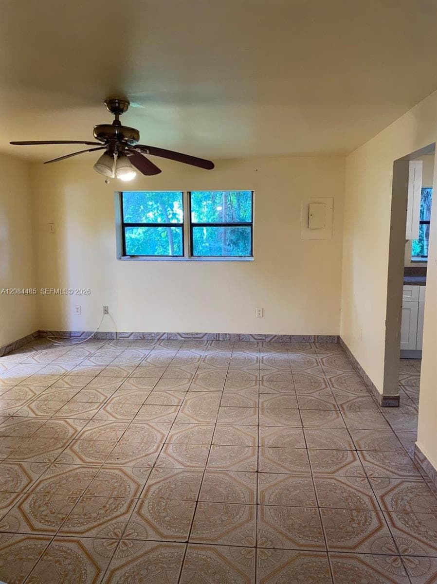 14805 NE 10th Ct # B, Miami, FL 33161 photo 5
