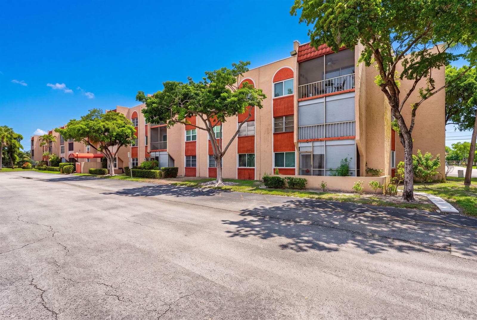 8260 SW 24TH Street # 6115, North Lauderdale, FL 33068 photo 8