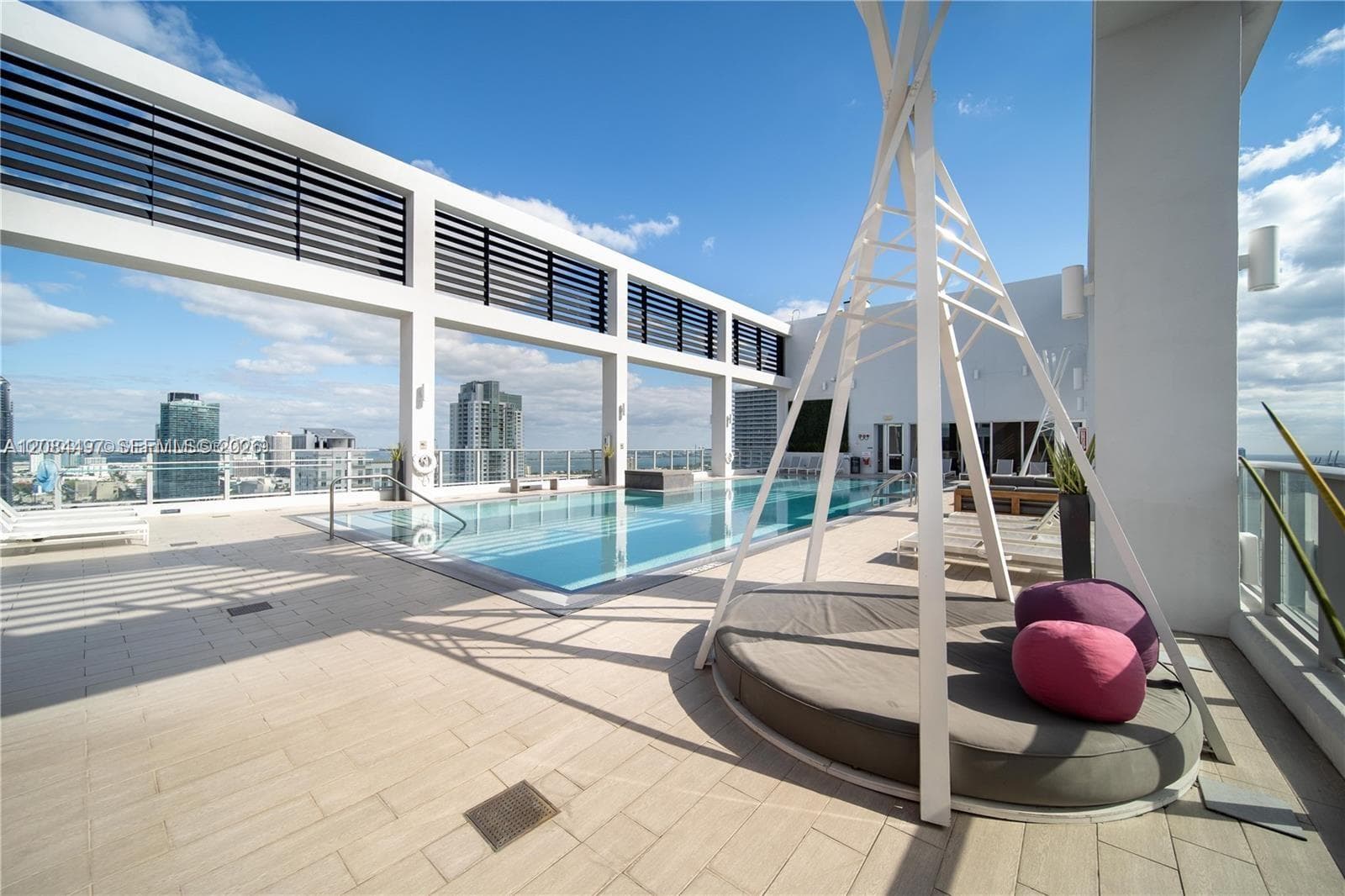 151 SE 1st St # PH08, Miami, FL 33131 photo 10