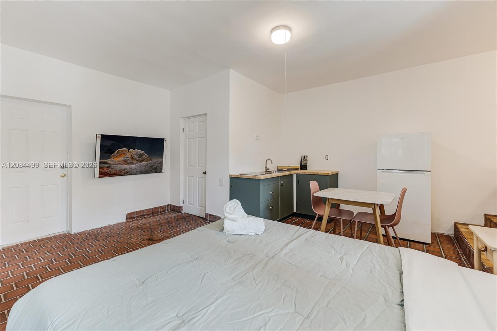 571 NE 64th St # Studio, Miami, FL 33138 photo 6
