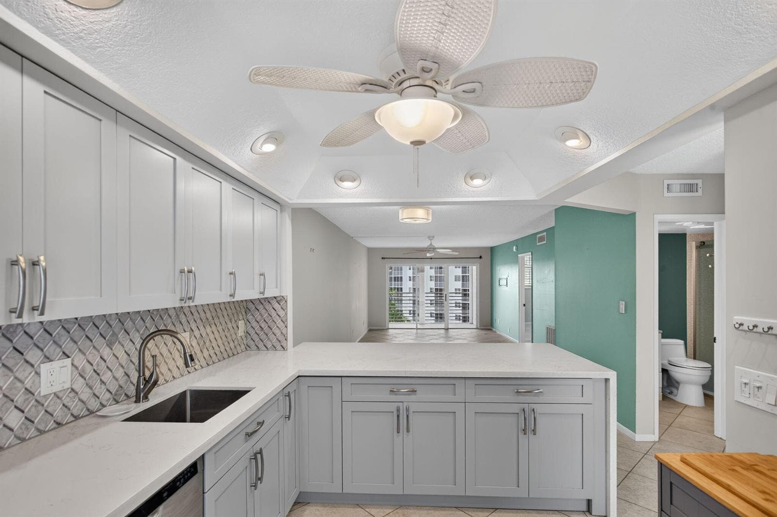 2731 NE 14TH ST Causeway # 702, Pompano Beach, FL 33062 photo 6
