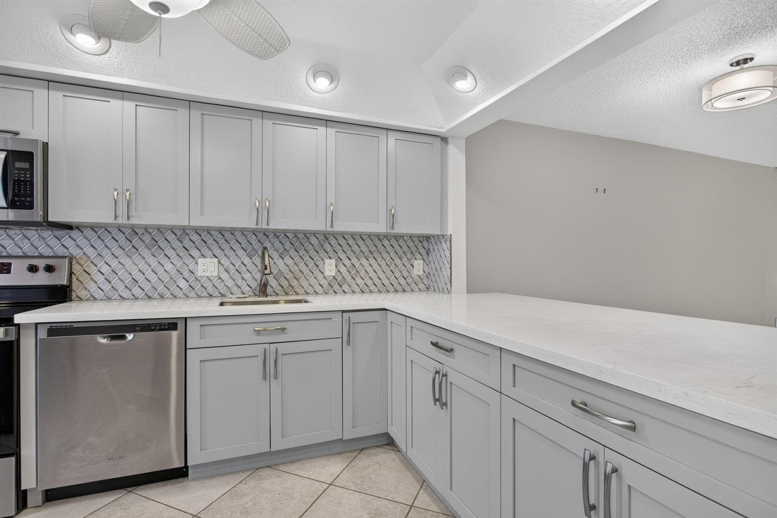 2731 NE 14TH ST Causeway # 702, Pompano Beach, FL 33062 photo 4