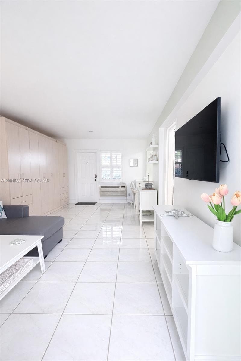 321 Wilson St # A105, Hollywood, FL 33019 photo 6
