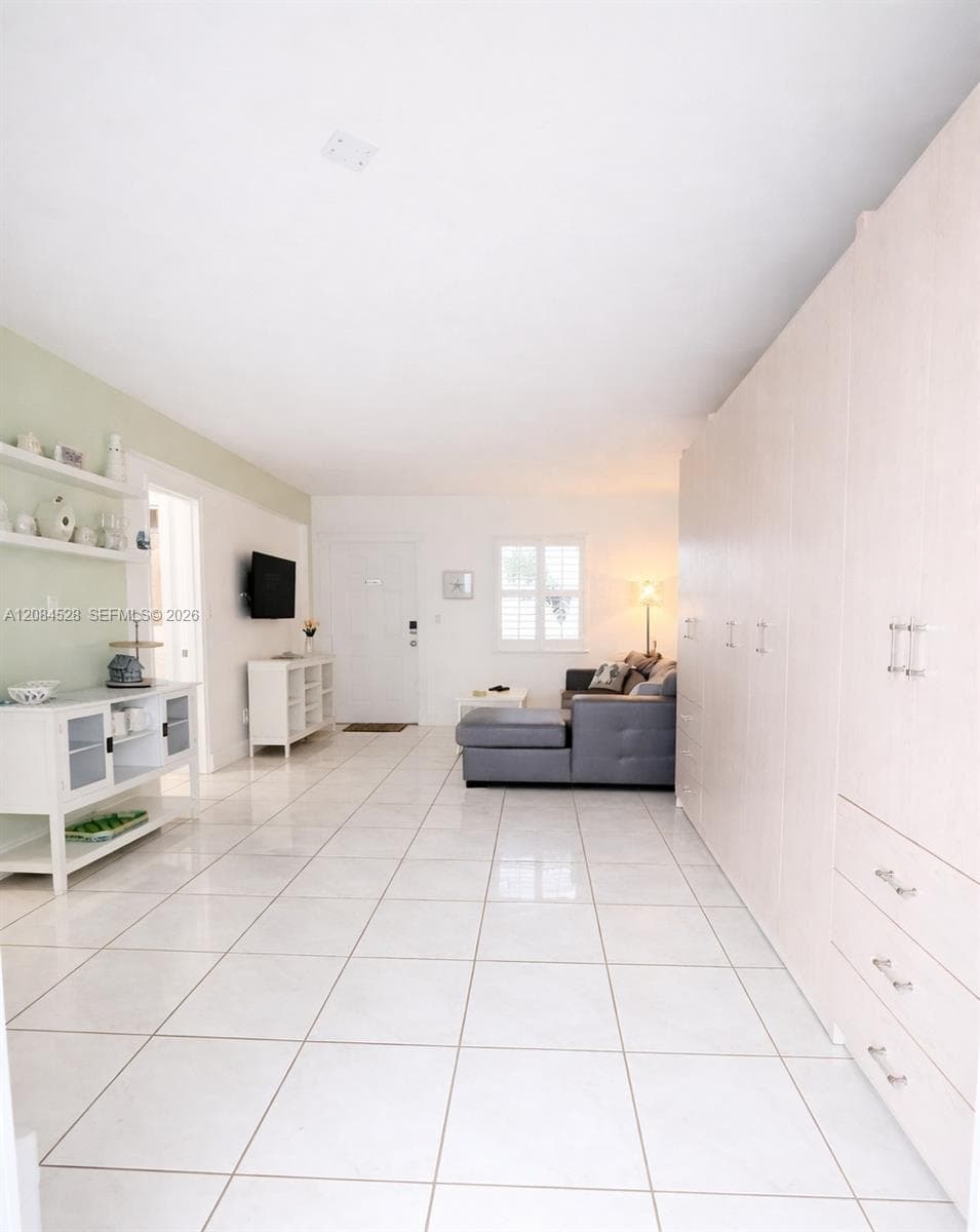321 Wilson St # A105, Hollywood, FL 33019 photo 3