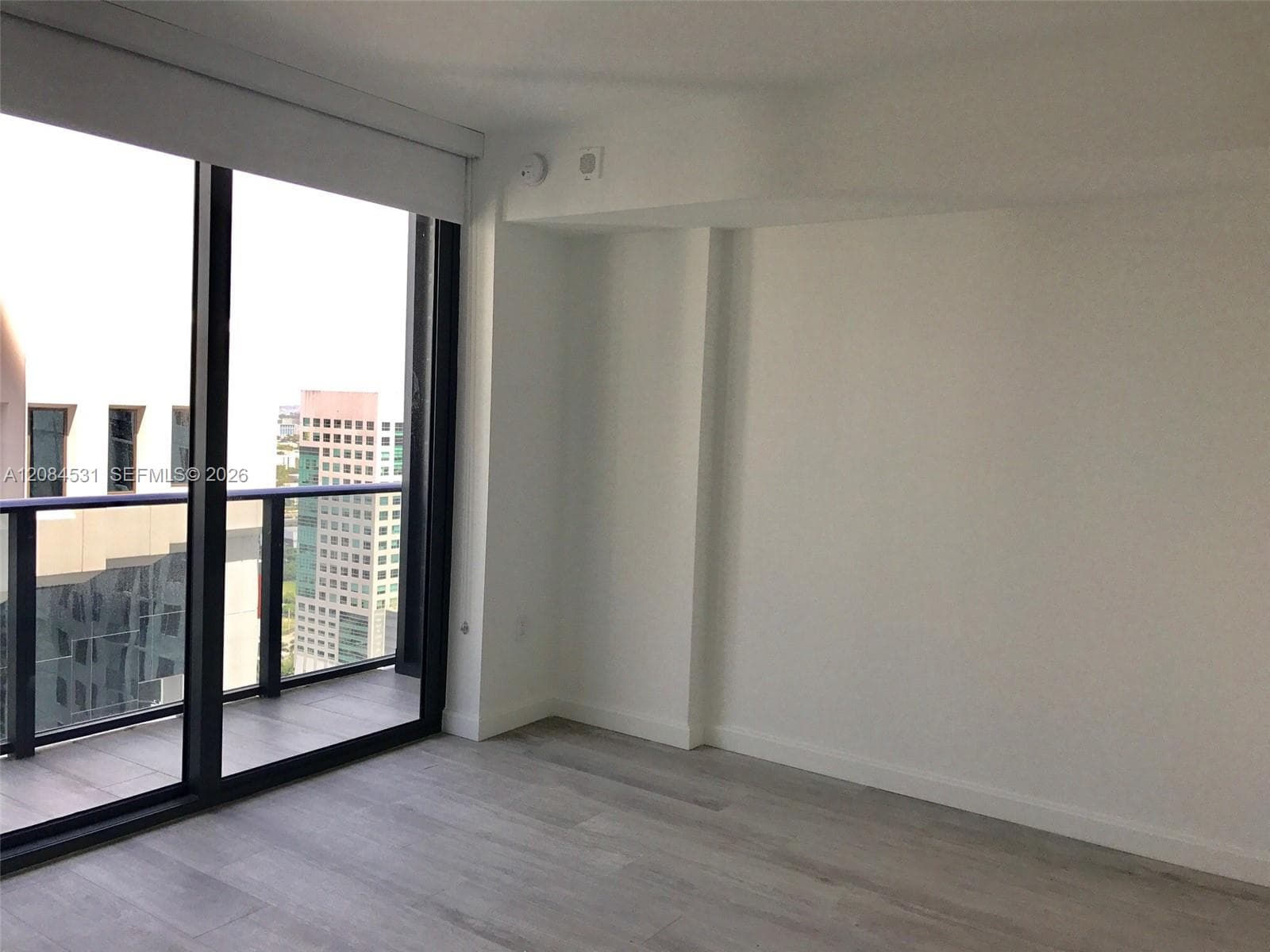 55 SW 9th St # 2807, Miami, FL 33130 photo 7