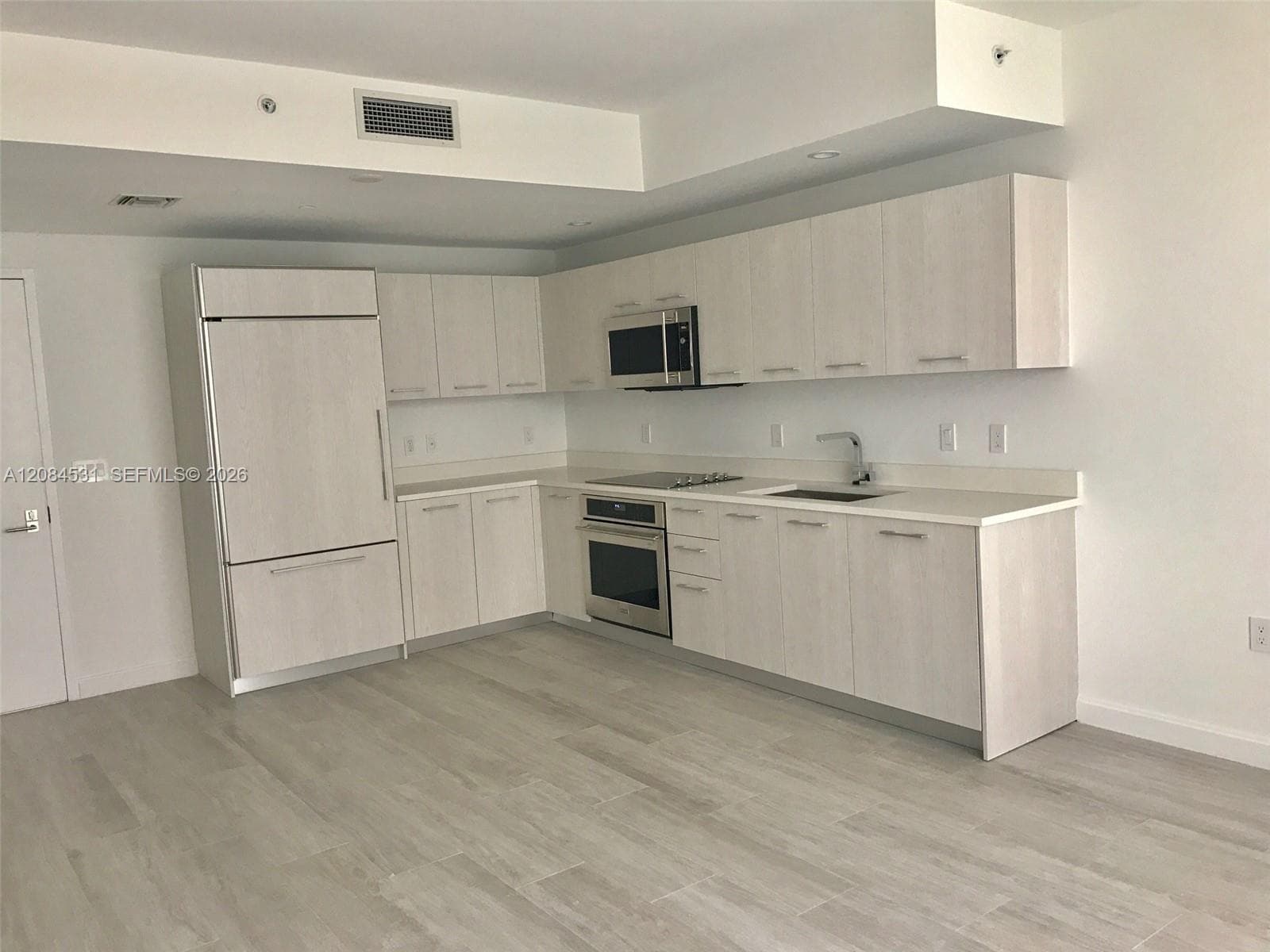 55 SW 9th St # 2807, Miami, FL 33130 photo 5