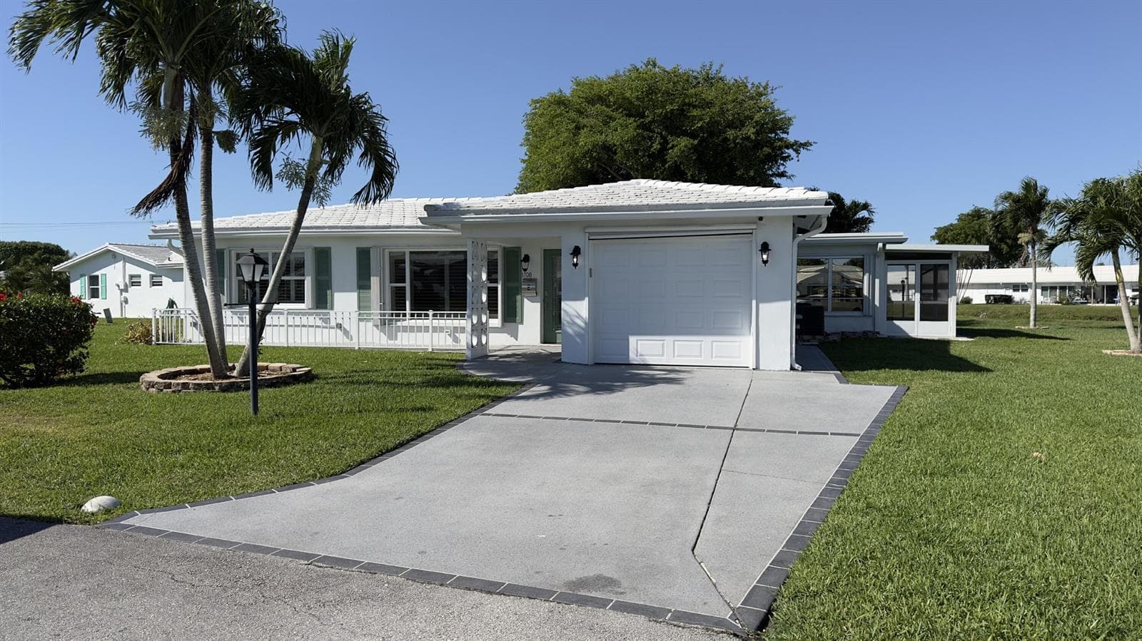 1108 W OCEAN Avenue, Boynton Beach, FL 33426 photo 4