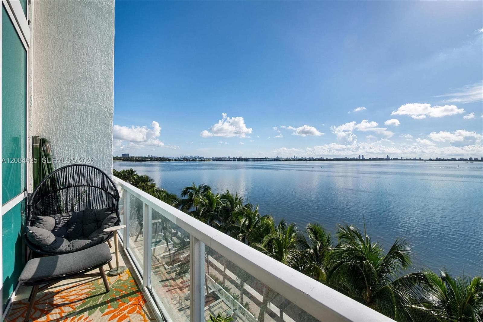 665 NE 25th St # 403, Miami, FL 33137 photo 3